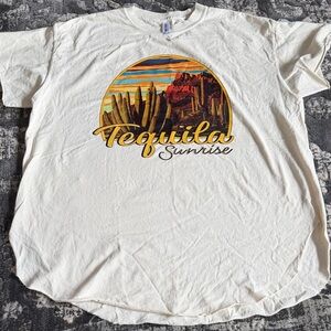 Tequila Sunrise Pebby Forevee side slit tee size XL